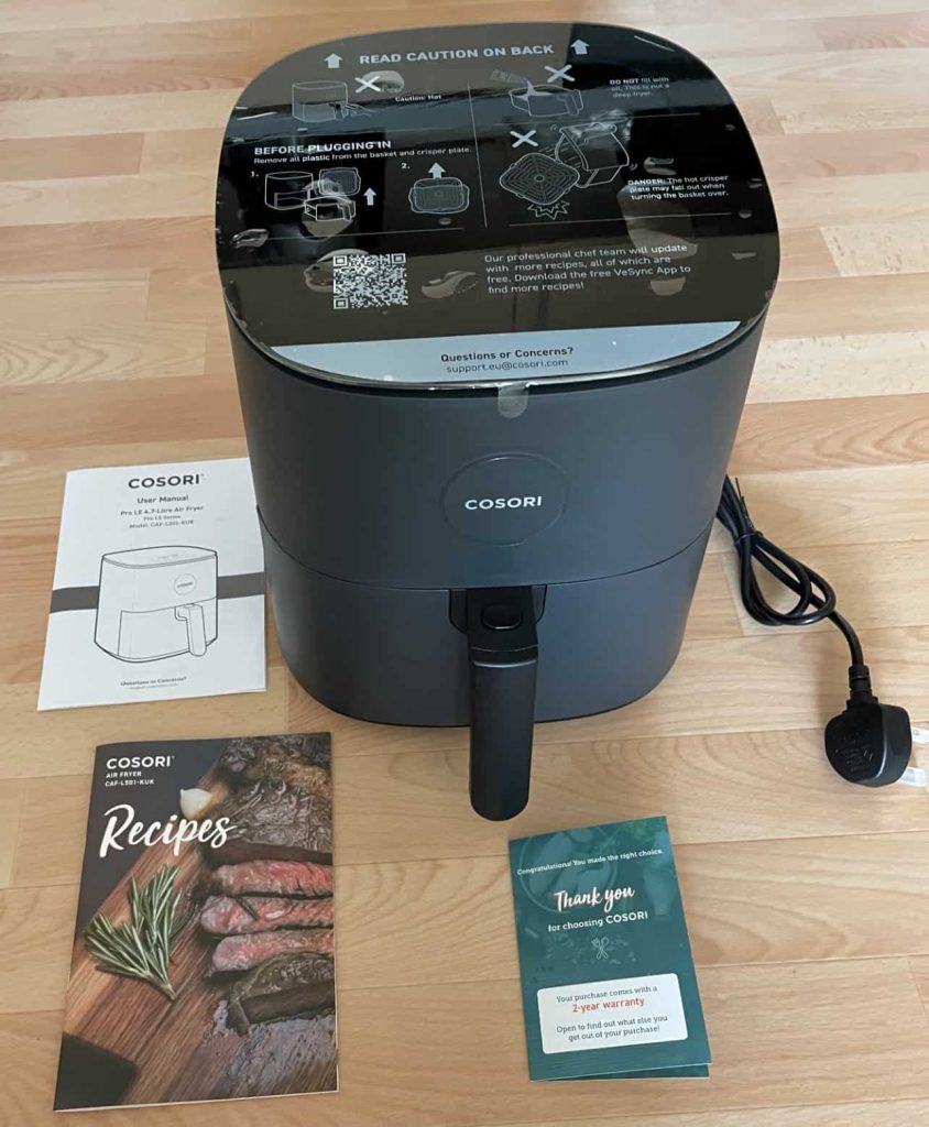 cosori 4.7l air fryer unboxed package complete view