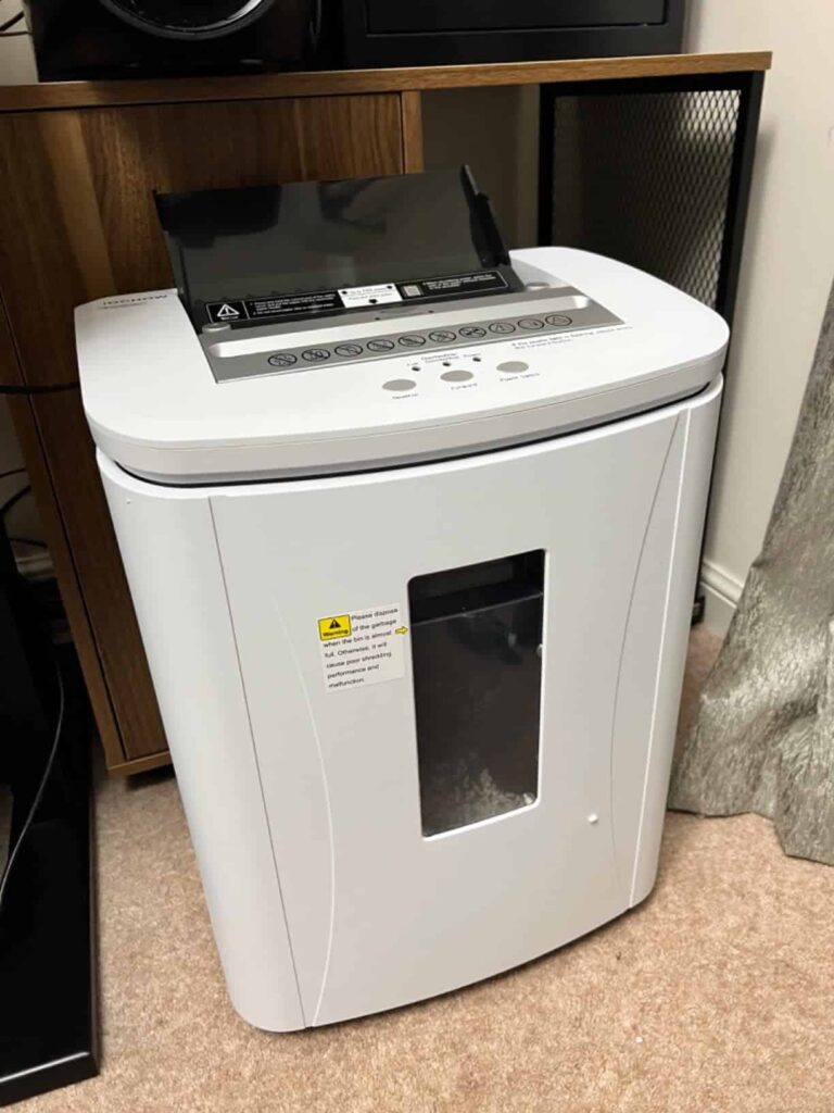 view of iochow auto feed heavy duty shredder for office use uk tried and tested for several week unboxing purchased package arrival at home testing experience 