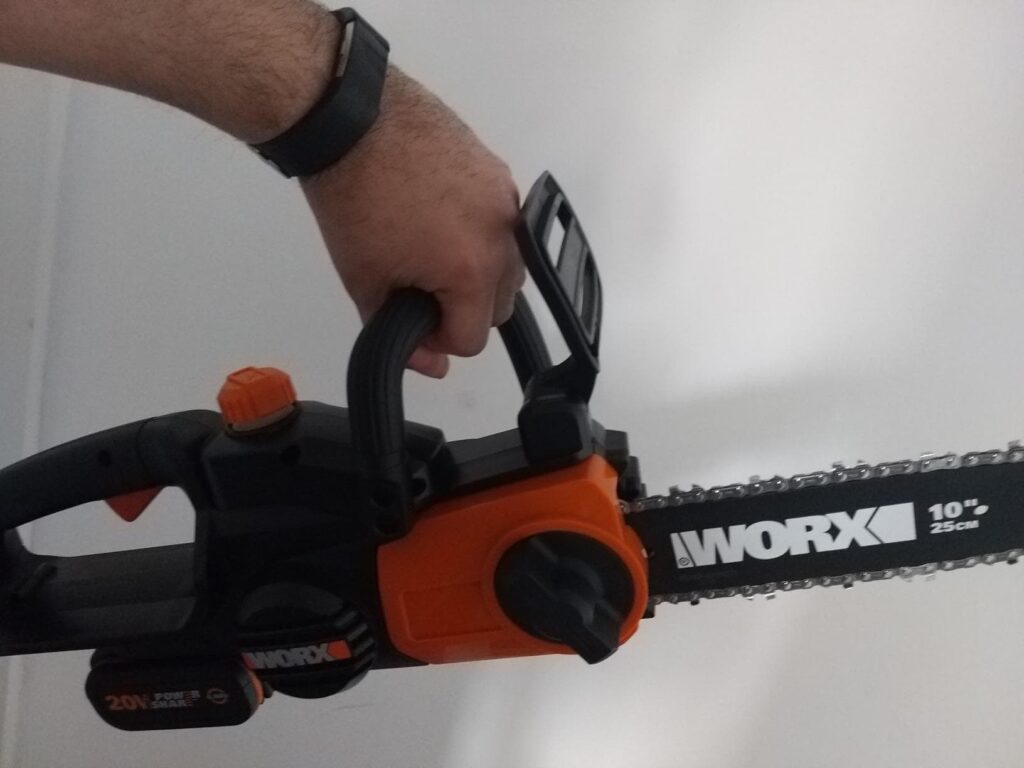 view of worx chainsaw under 150 uk tried and tested for several week unboxing purchased package arrival at home testing experience 